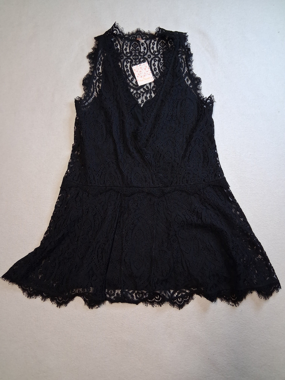 Free People Black Lace V-Neck Sleeveless Overlay Top - Picture 1 of 8